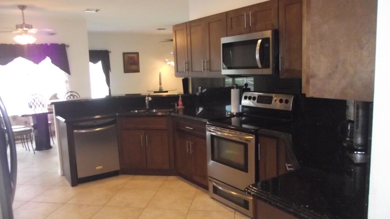 For Sale: $835,000 (5 beds, 3 baths, 3014 Square Feet)