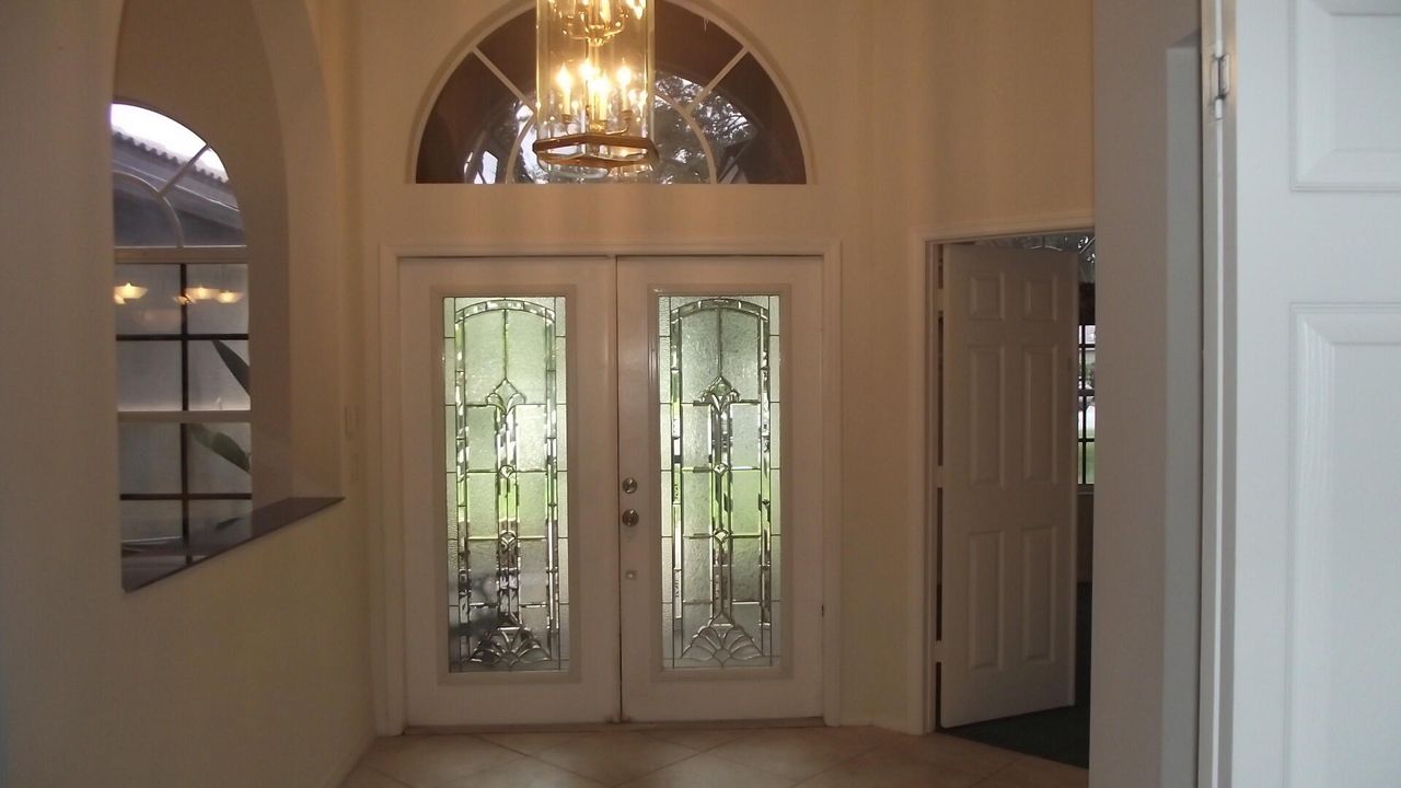 For Sale: $835,000 (5 beds, 3 baths, 3014 Square Feet)