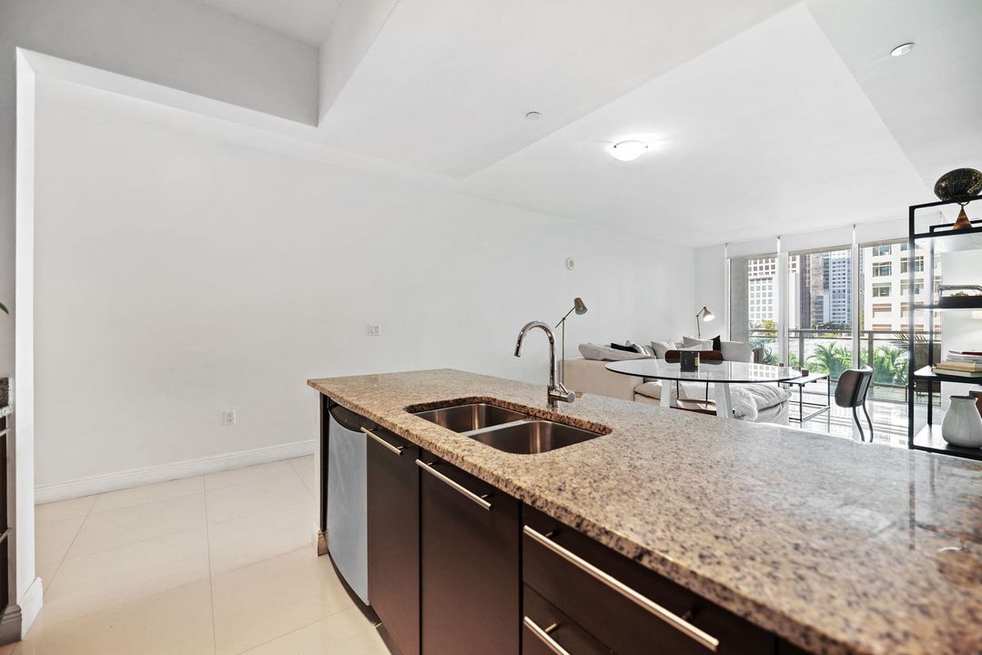 Activo con contrato: $475,000 (1 camas, 1 baños, 774 Pies cuadrados)