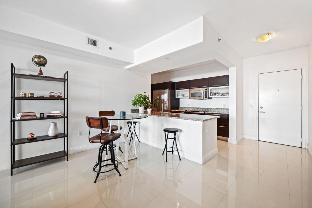 Activo con contrato: $475,000 (1 camas, 1 baños, 774 Pies cuadrados)