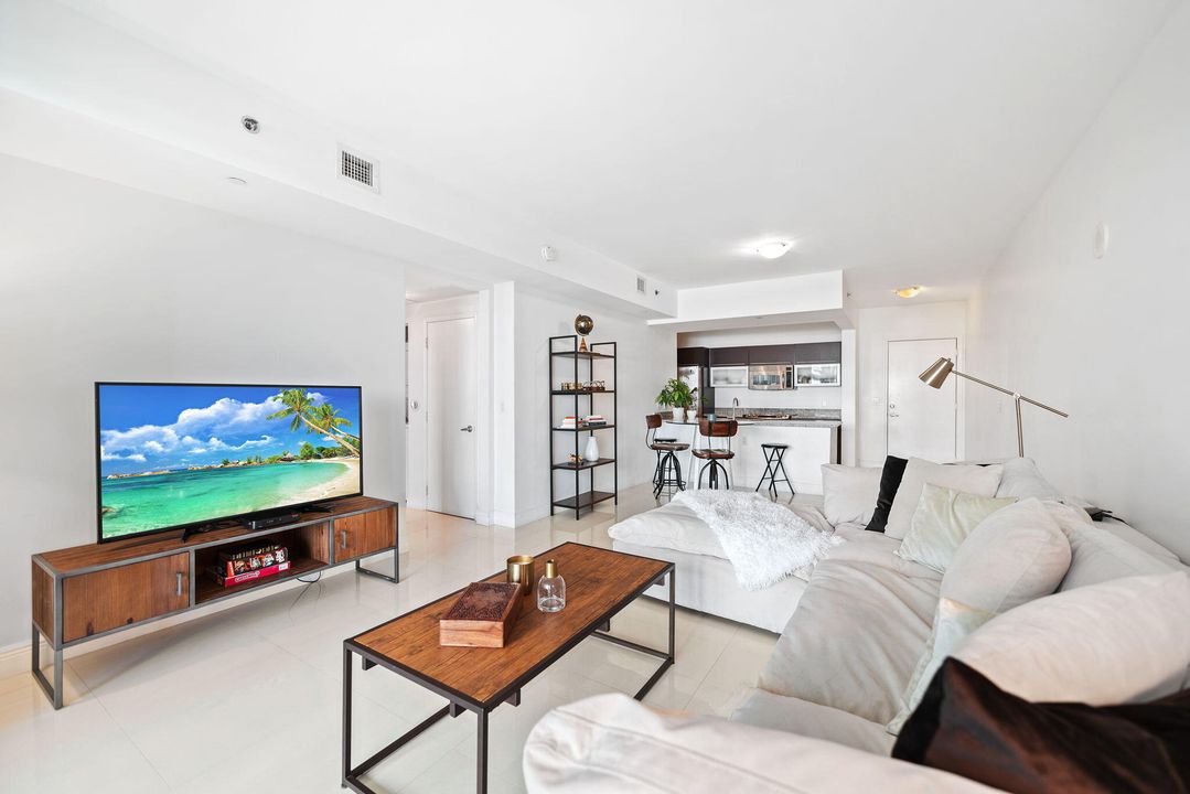 Activo con contrato: $475,000 (1 camas, 1 baños, 774 Pies cuadrados)