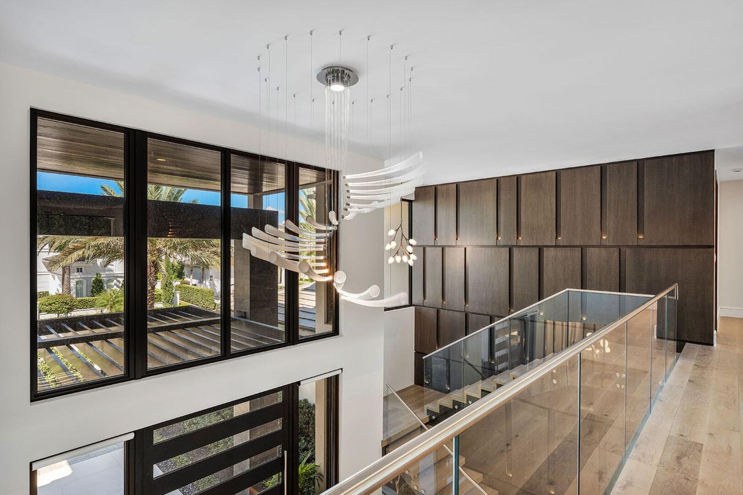 For Sale: $22,795,000 (6 beds, 8 baths, 9029 Square Feet)