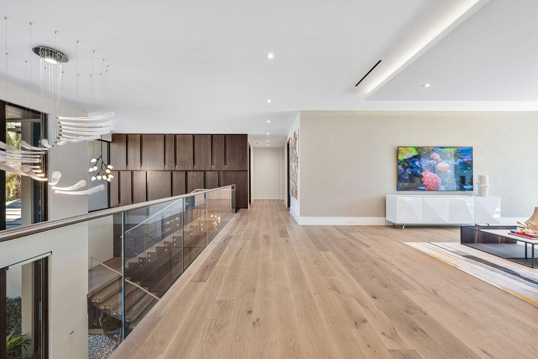 For Sale: $22,795,000 (6 beds, 8 baths, 9029 Square Feet)