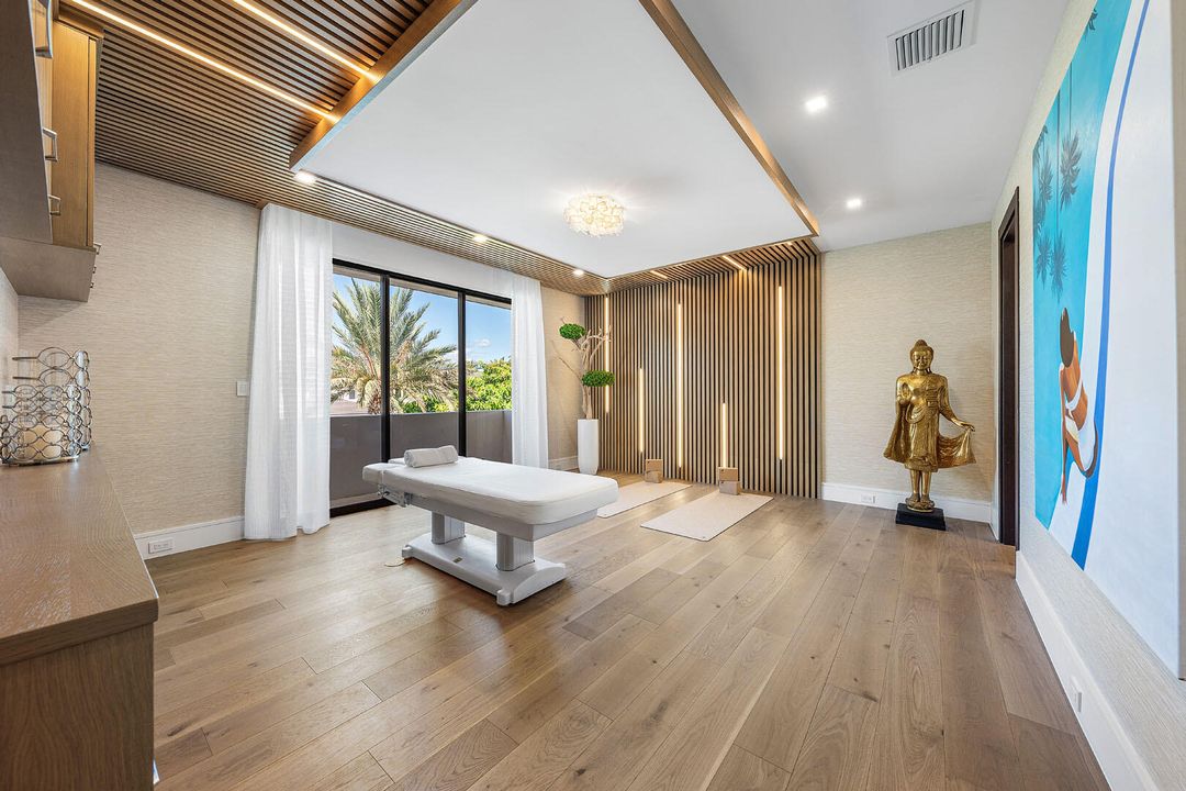 For Sale: $22,795,000 (6 beds, 8 baths, 9029 Square Feet)