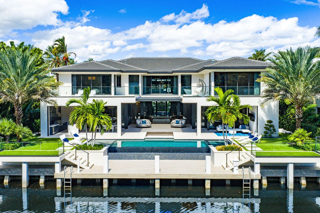 For Sale: $22,795,000 (6 beds, 8 baths, 9029 Square Feet)