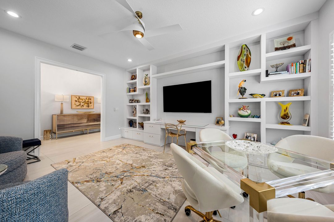 Под контрактом: $2,250,000 (4 спален, 4 ванн, 3170 Квадратных фут)