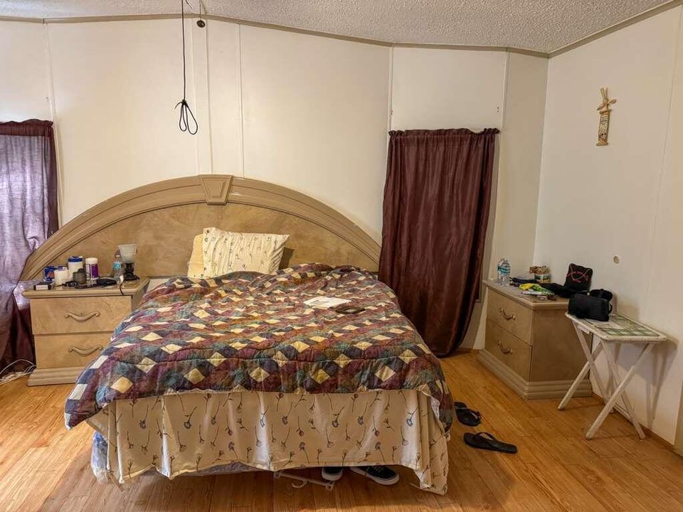 待售: $39,999 (2 贝兹, 2 浴室, 1368 平方英尺)