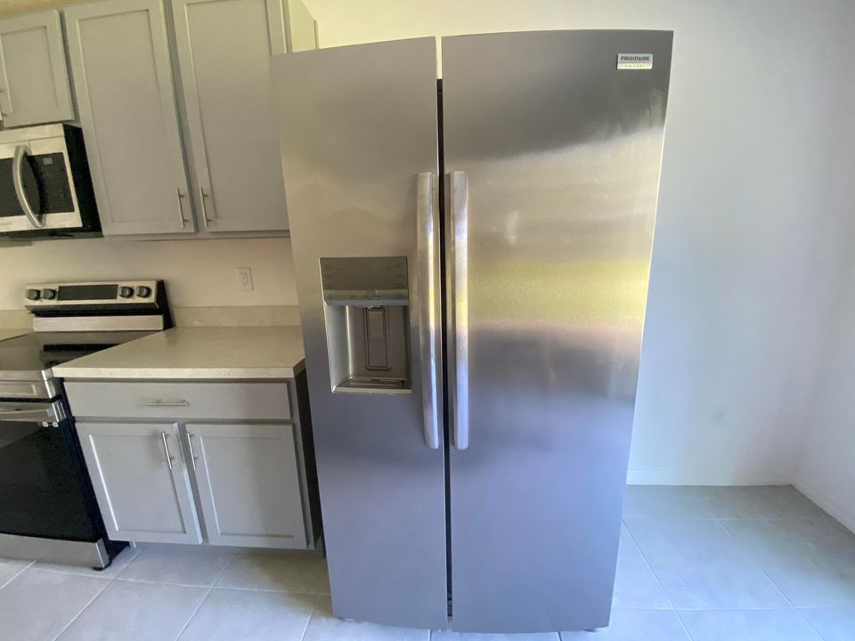 待售: $362,900 (4 贝兹, 2 浴室, 1836 平方英尺)