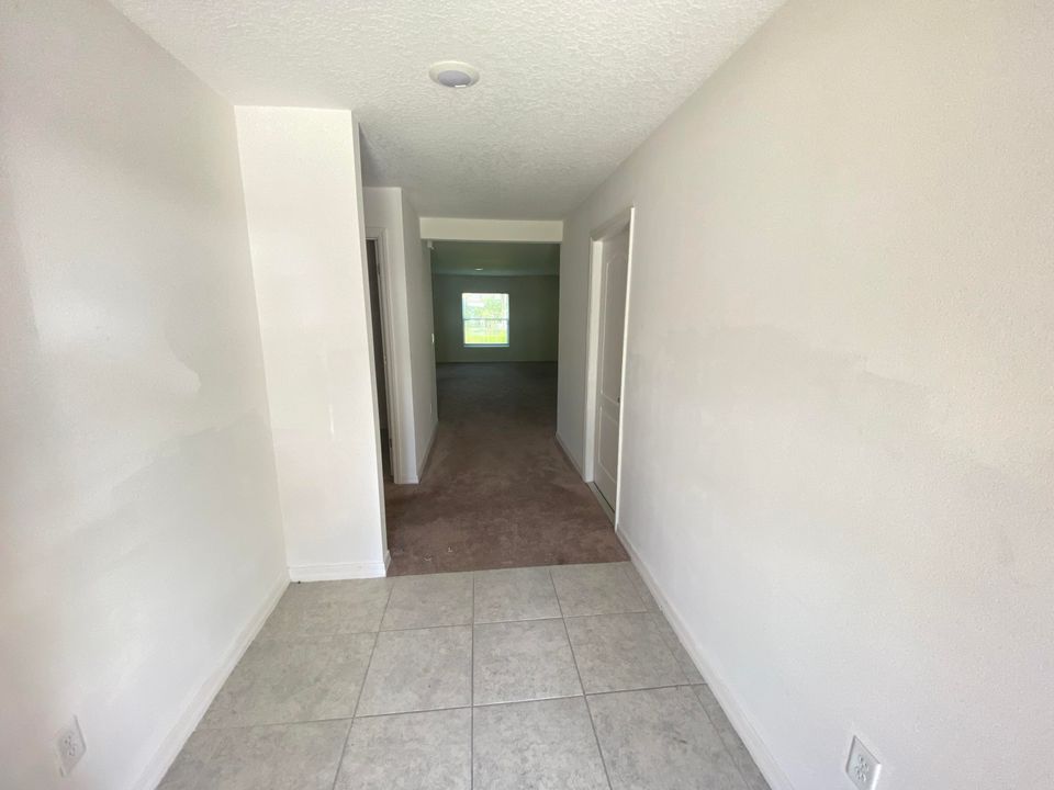 待售: $362,900 (4 贝兹, 2 浴室, 1836 平方英尺)