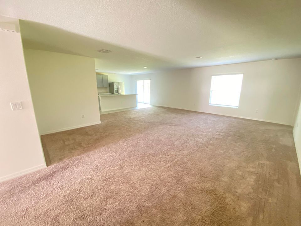 待售: $362,900 (4 贝兹, 2 浴室, 1836 平方英尺)