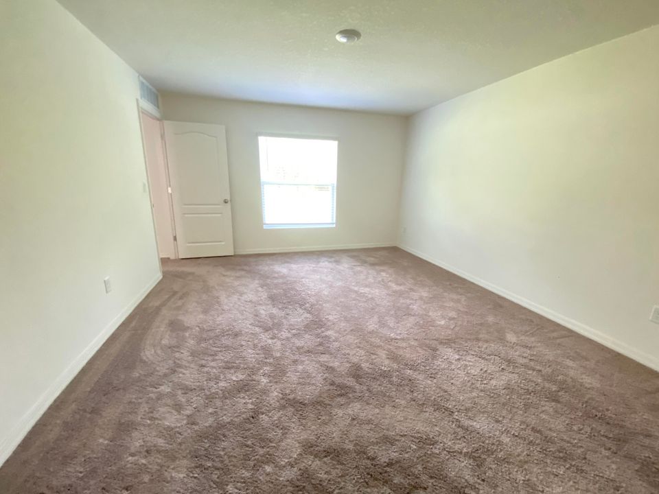 待售: $362,900 (4 贝兹, 2 浴室, 1836 平方英尺)