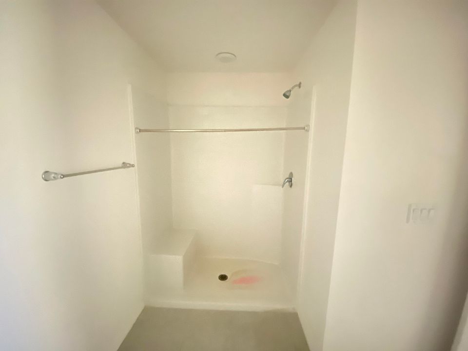 待售: $362,900 (4 贝兹, 2 浴室, 1836 平方英尺)