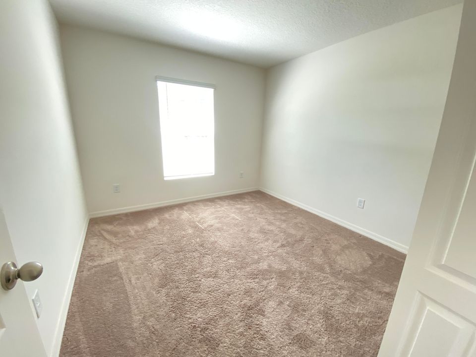 待售: $362,900 (4 贝兹, 2 浴室, 1836 平方英尺)