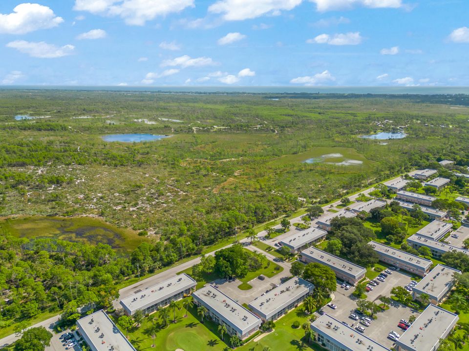 出租: $2,200 (2 贝兹, 2 浴室, 891 平方英尺)