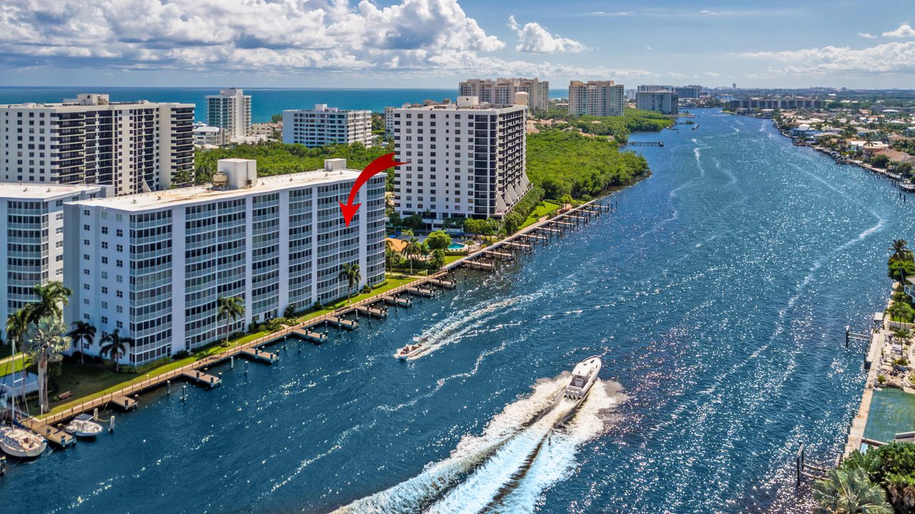 For Sale: $547,500 (2 beds, 2 baths, 1201 Square Feet)