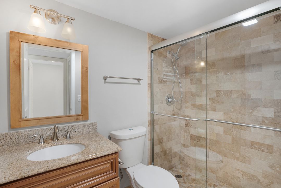 出租: $2,200 (2 贝兹, 2 浴室, 891 平方英尺)