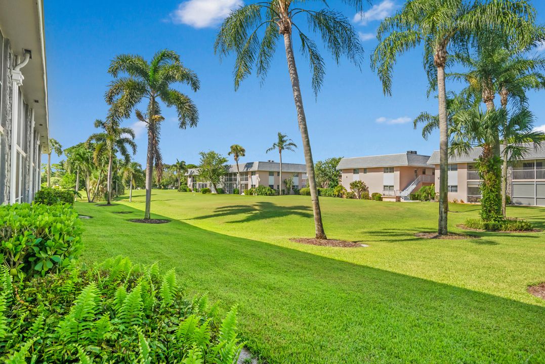 出租: $2,200 (2 贝兹, 2 浴室, 891 平方英尺)