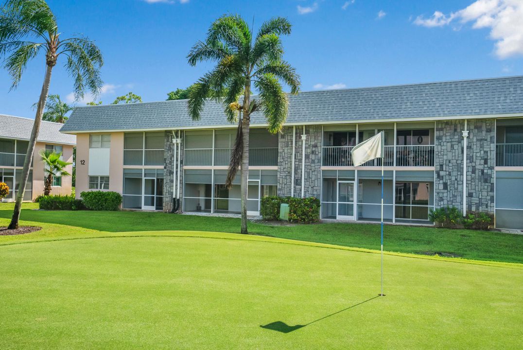 出租: $2,200 (2 贝兹, 2 浴室, 891 平方英尺)