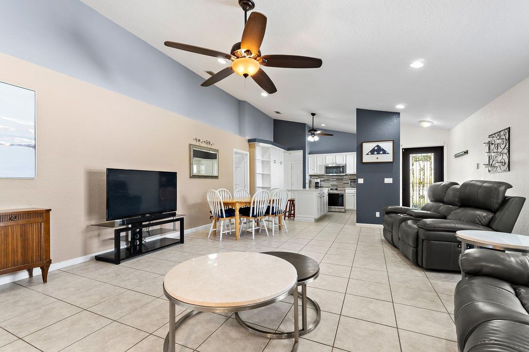 Active With Contract: $550,000 (3 beds, 2 baths, 1376 Square Feet)