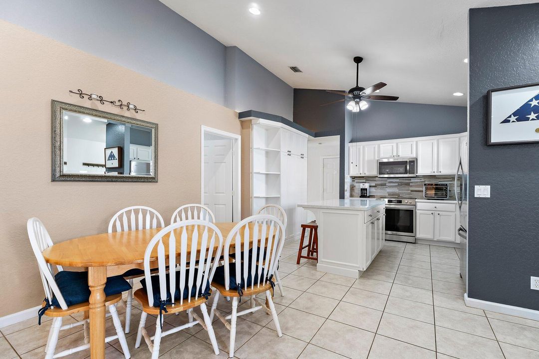 Active With Contract: $550,000 (3 beds, 2 baths, 1376 Square Feet)