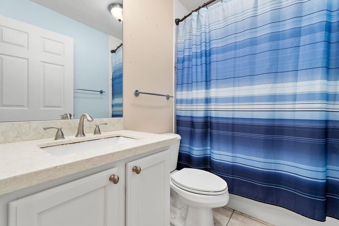 Active With Contract: $550,000 (3 beds, 2 baths, 1376 Square Feet)