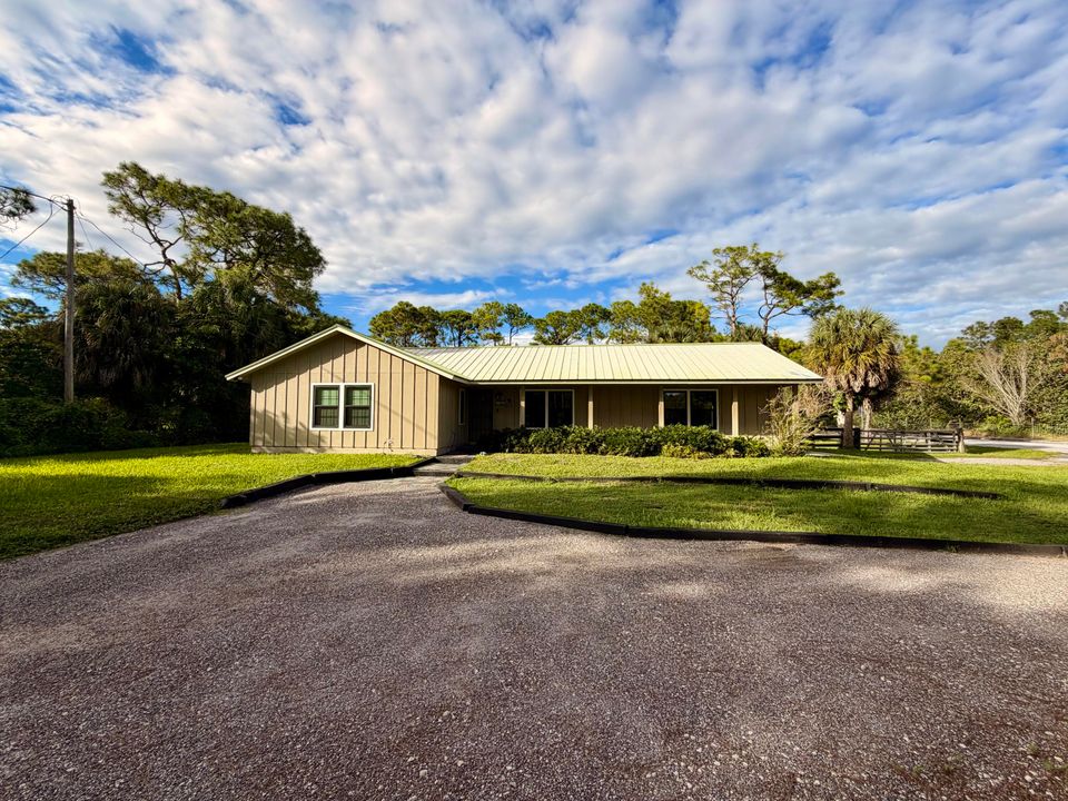 For Sale: $675,000 (4 beds, 3 baths, 2827 Square Feet)