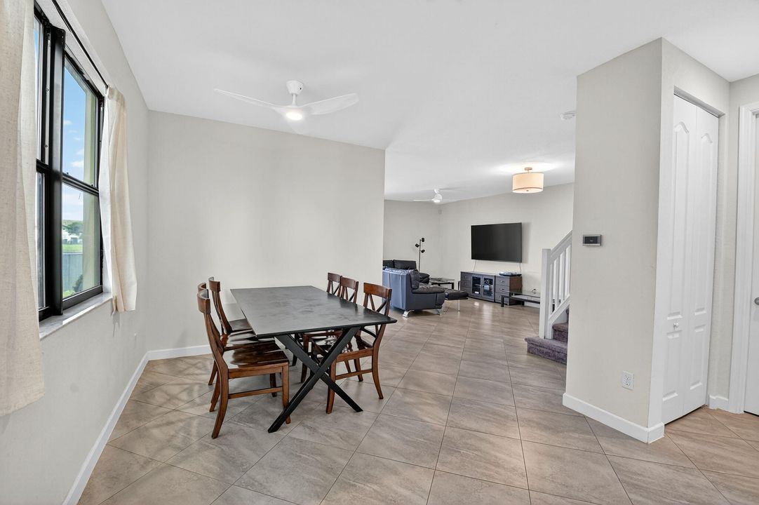 Active With Contract: $599,900 (4 beds, 3 baths, 2008 Square Feet)