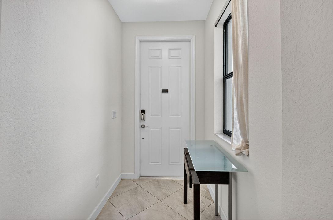 Active With Contract: $599,900 (4 beds, 3 baths, 2008 Square Feet)