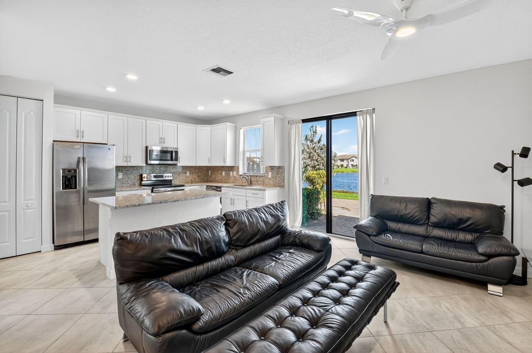 Active With Contract: $599,900 (4 beds, 3 baths, 2008 Square Feet)