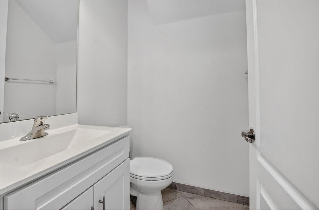 Active With Contract: $599,900 (4 beds, 3 baths, 2008 Square Feet)