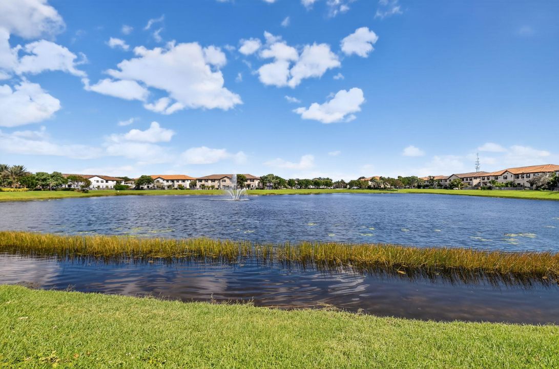 Active With Contract: $599,900 (4 beds, 3 baths, 2008 Square Feet)