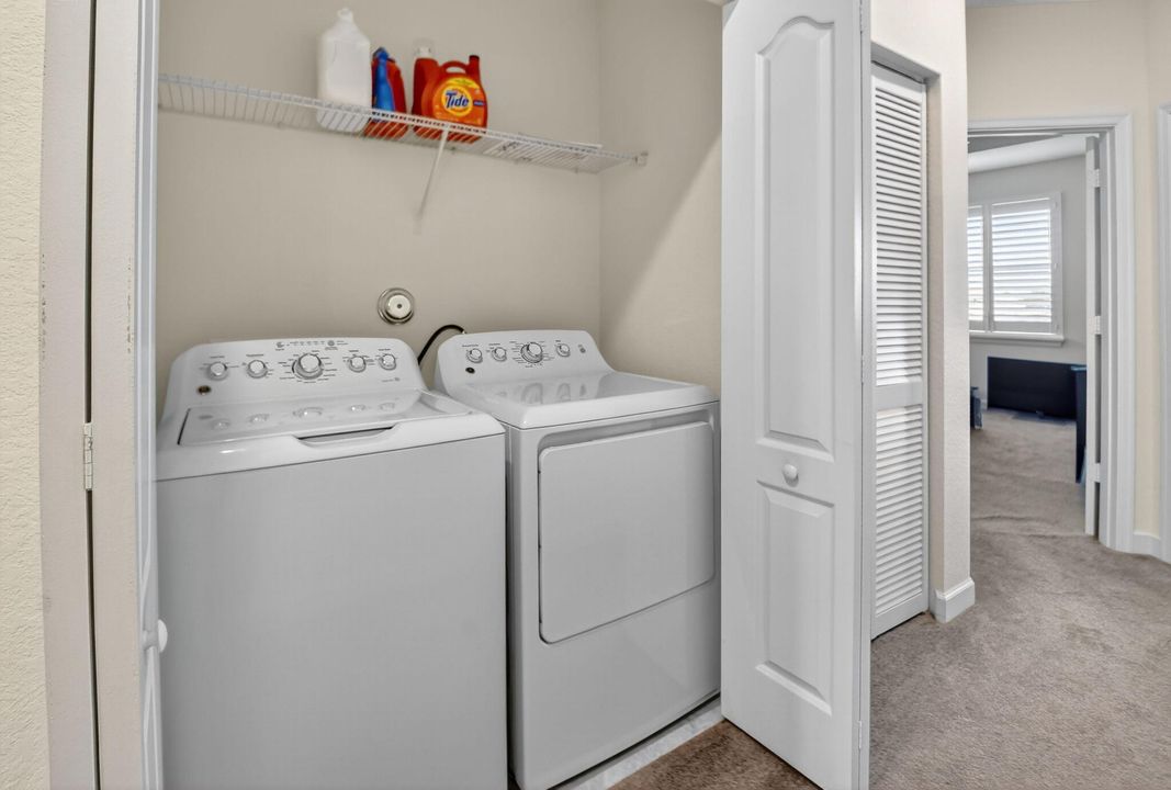 Active With Contract: $599,900 (4 beds, 3 baths, 2008 Square Feet)