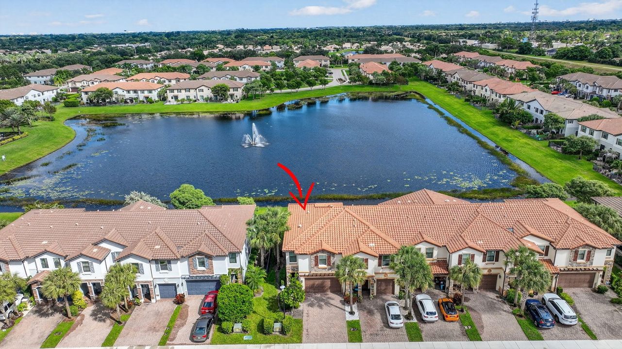 Active With Contract: $599,900 (4 beds, 3 baths, 2008 Square Feet)