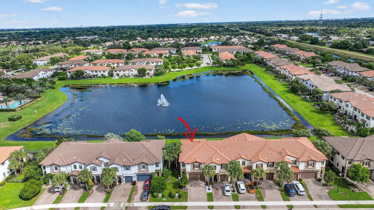 Active With Contract: $599,900 (4 beds, 3 baths, 2008 Square Feet)