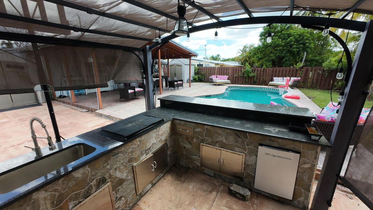 待售: $499,999 (3 贝兹, 2 浴室, 1104 平方英尺)