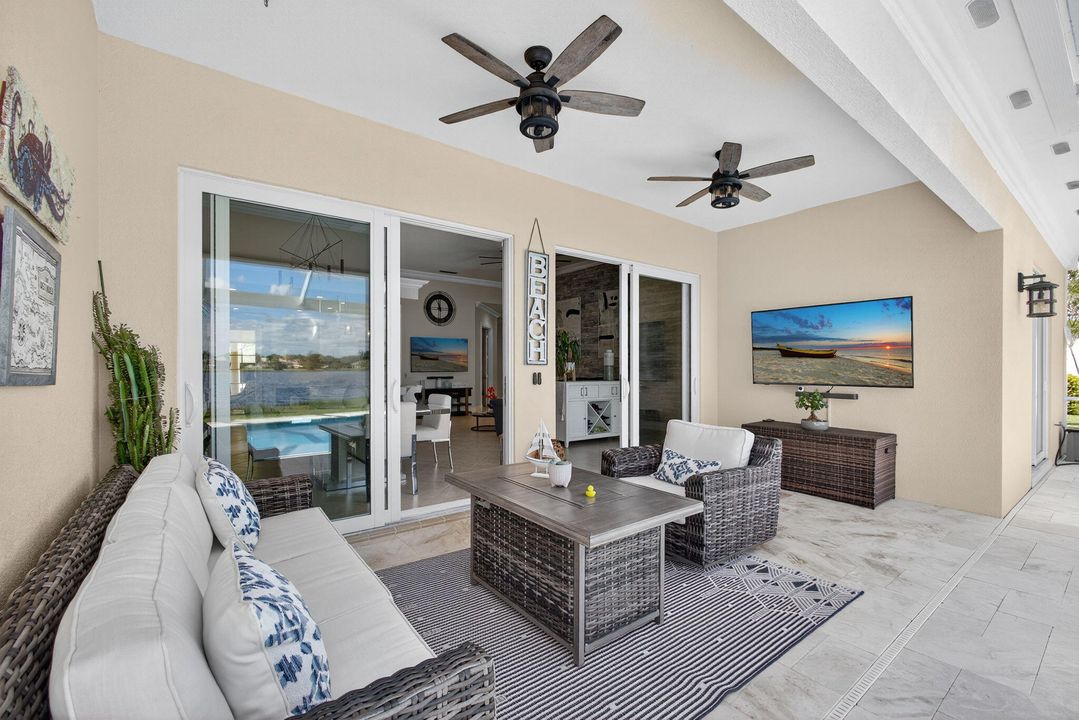 待售: $1,099,000 (4 贝兹, 3 浴室, 2493 平方英尺)