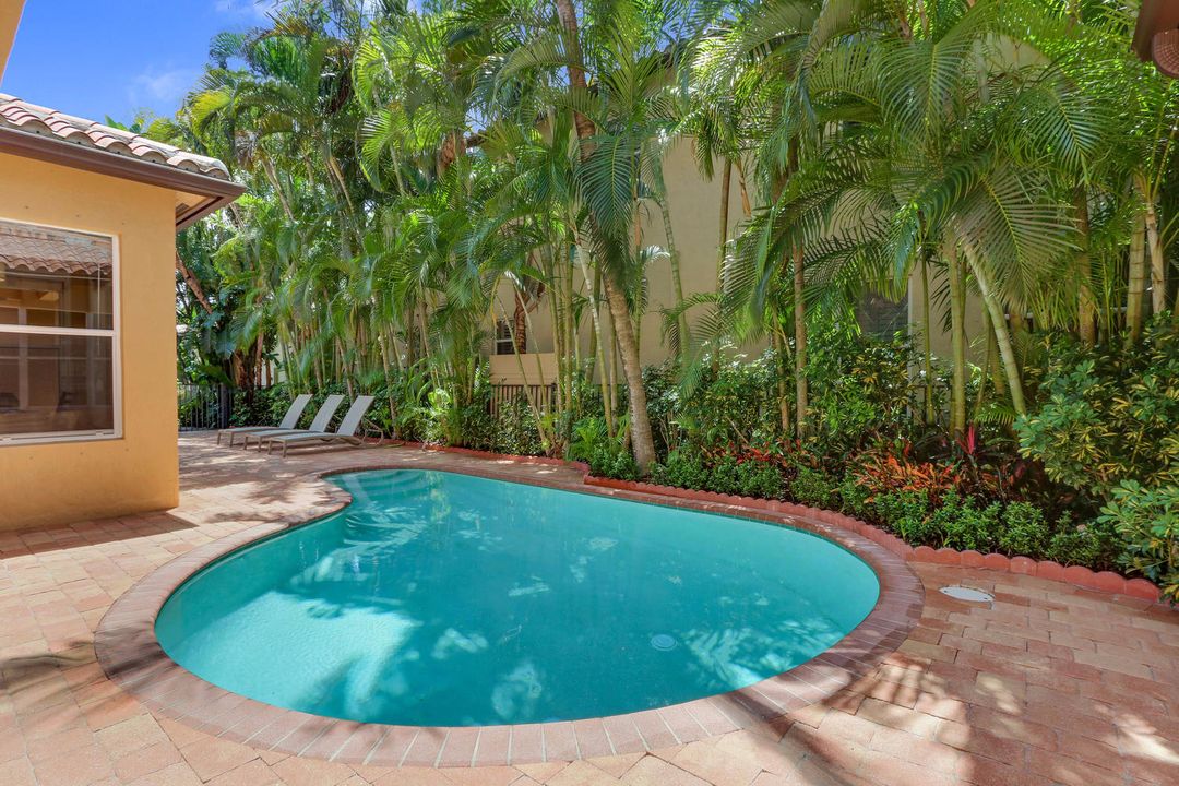 For Rent: $7,900 (4 beds, 4 baths, 2931 Square Feet)