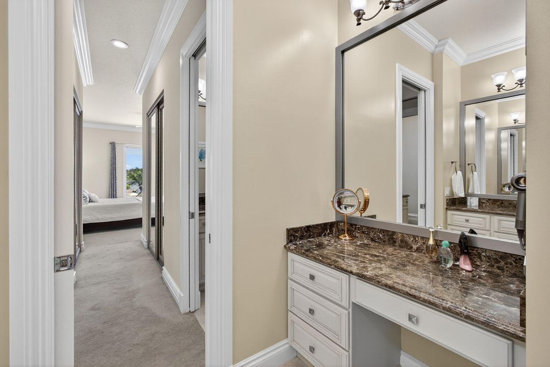 待售: $1,099,000 (4 贝兹, 3 浴室, 2493 平方英尺)