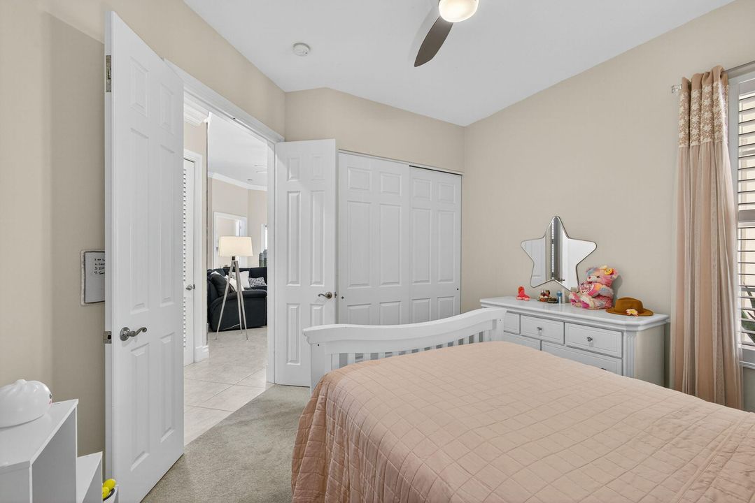 待售: $1,099,000 (4 贝兹, 3 浴室, 2493 平方英尺)