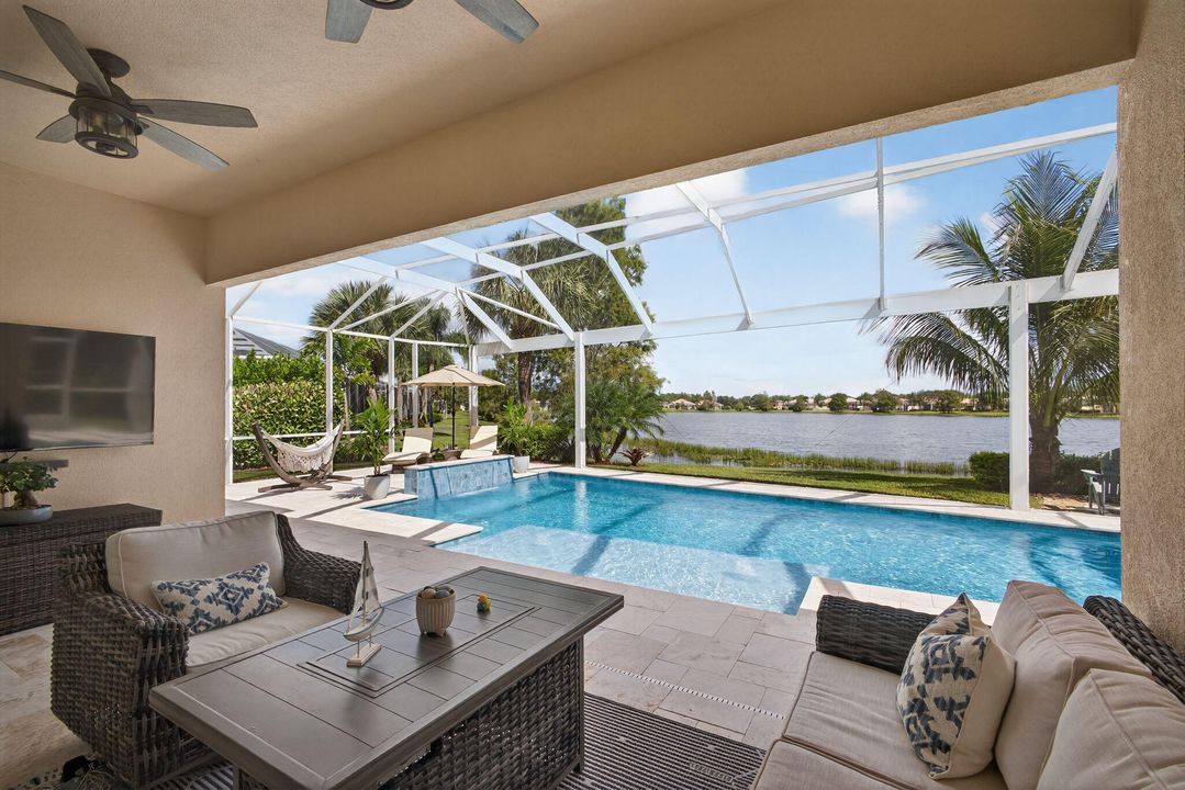 待售: $1,099,000 (4 贝兹, 3 浴室, 2493 平方英尺)