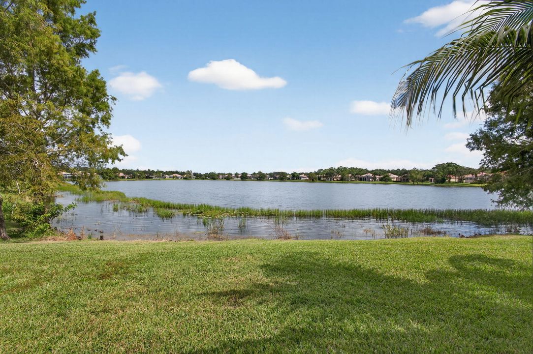 待售: $1,099,000 (4 贝兹, 3 浴室, 2493 平方英尺)