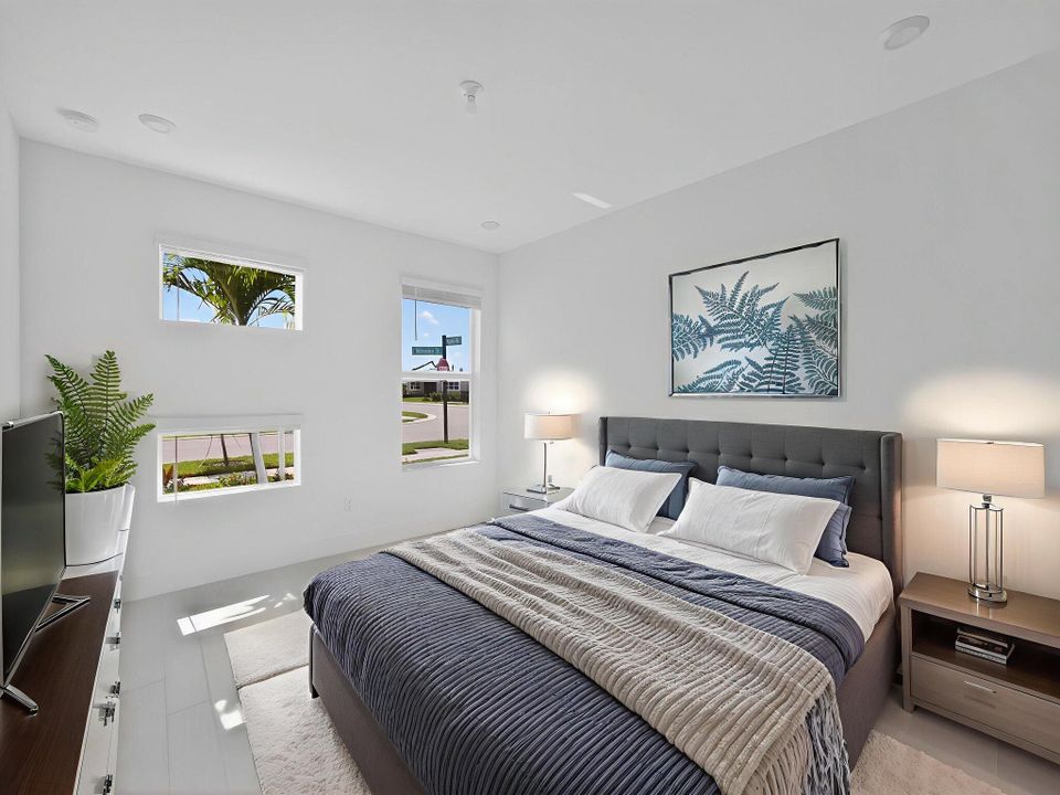 For Sale: $615,000 (2 beds, 2 baths, 2354 Square Feet)