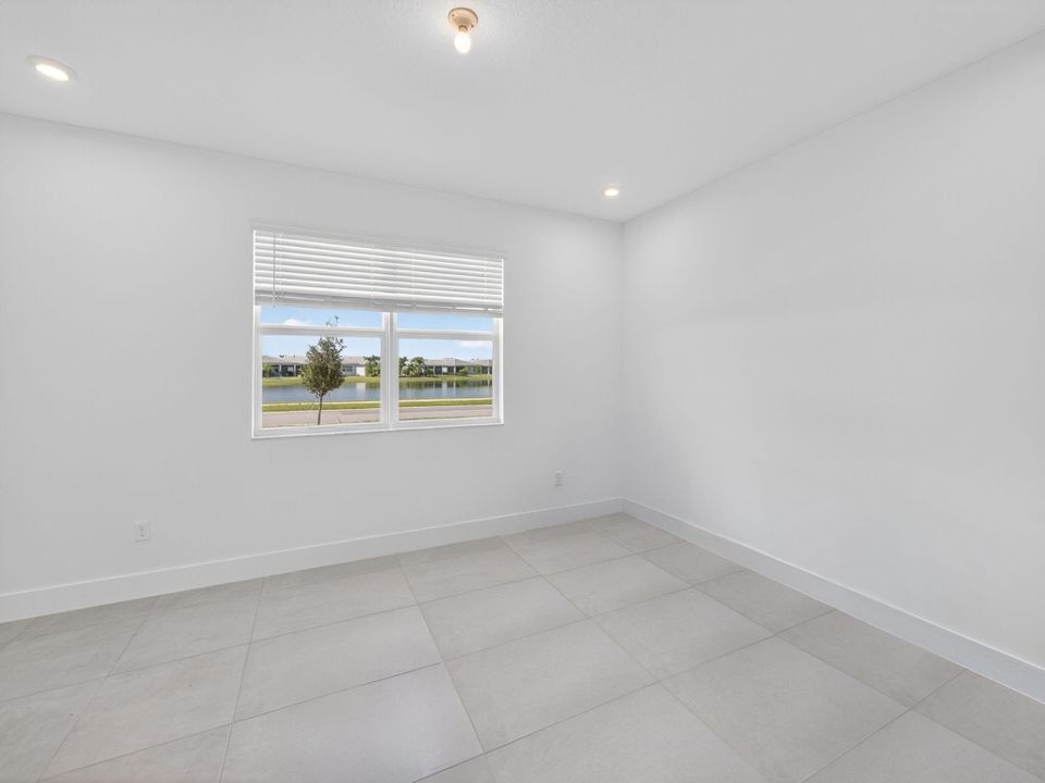 For Sale: $615,000 (2 beds, 2 baths, 2354 Square Feet)