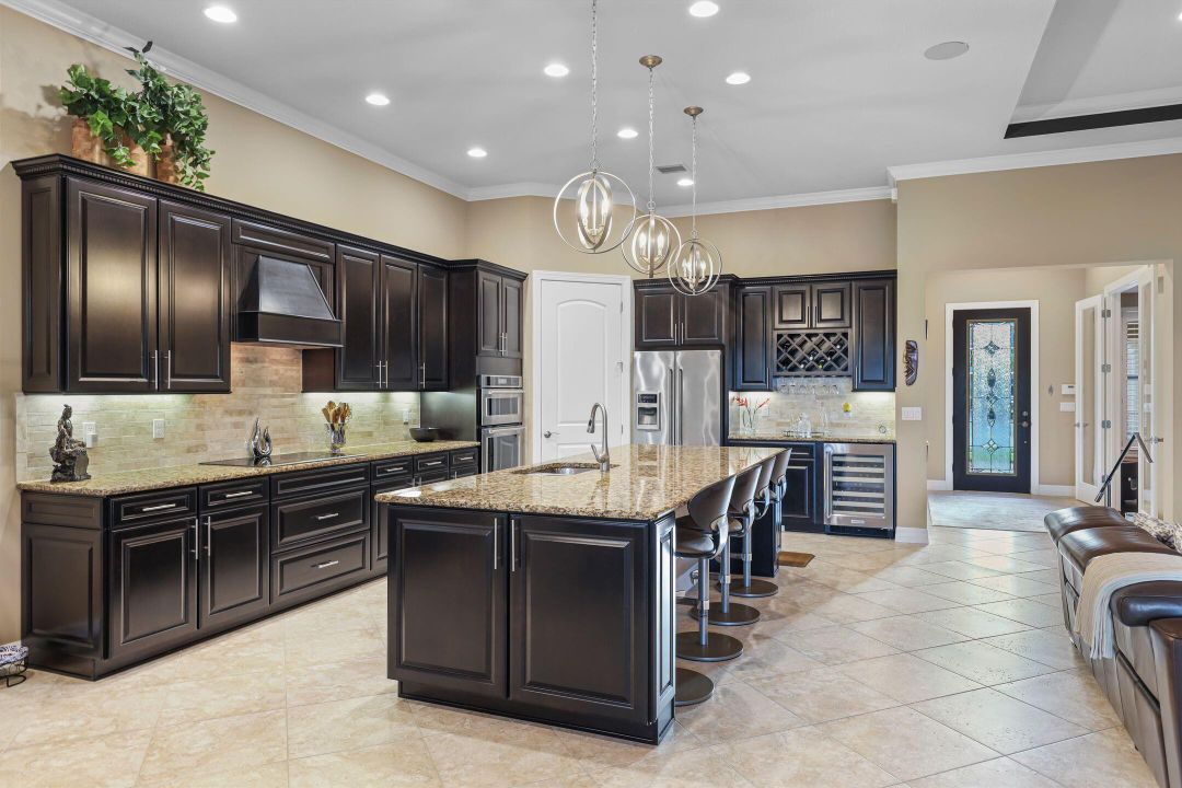 For Sale: $1,227,000 (3 beds, 3 baths, 2496 Square Feet)