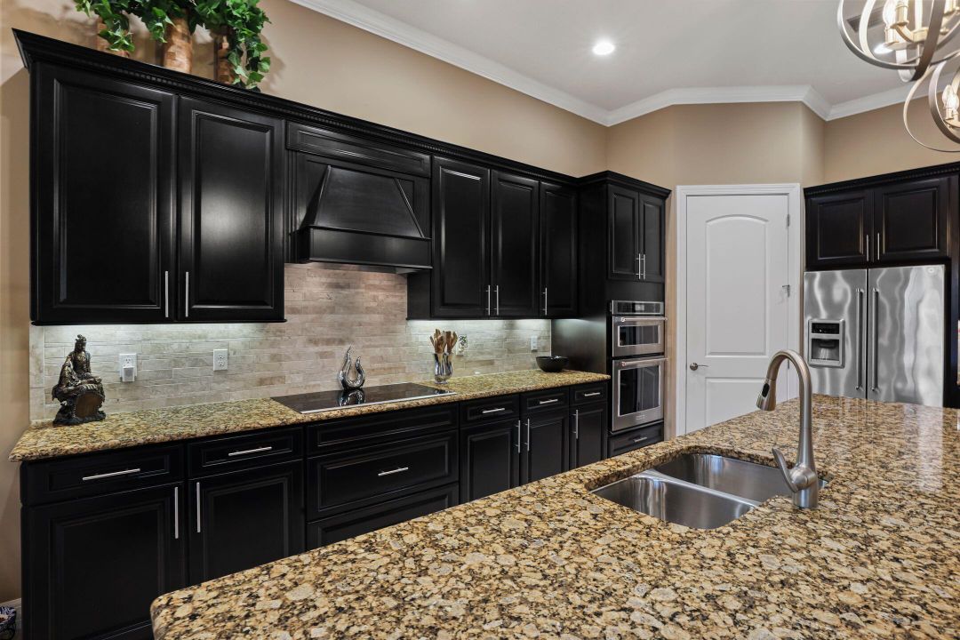 For Sale: $1,227,000 (3 beds, 3 baths, 2496 Square Feet)