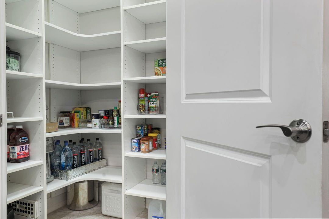 For Sale: $1,227,000 (3 beds, 3 baths, 2496 Square Feet)