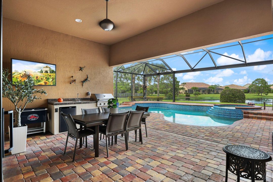 For Sale: $1,227,000 (3 beds, 3 baths, 2496 Square Feet)