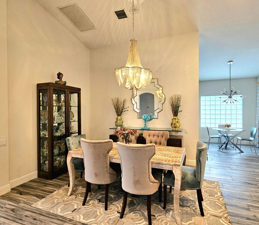 出租: $4,000 (3 贝兹, 2 浴室, 1792 平方英尺)