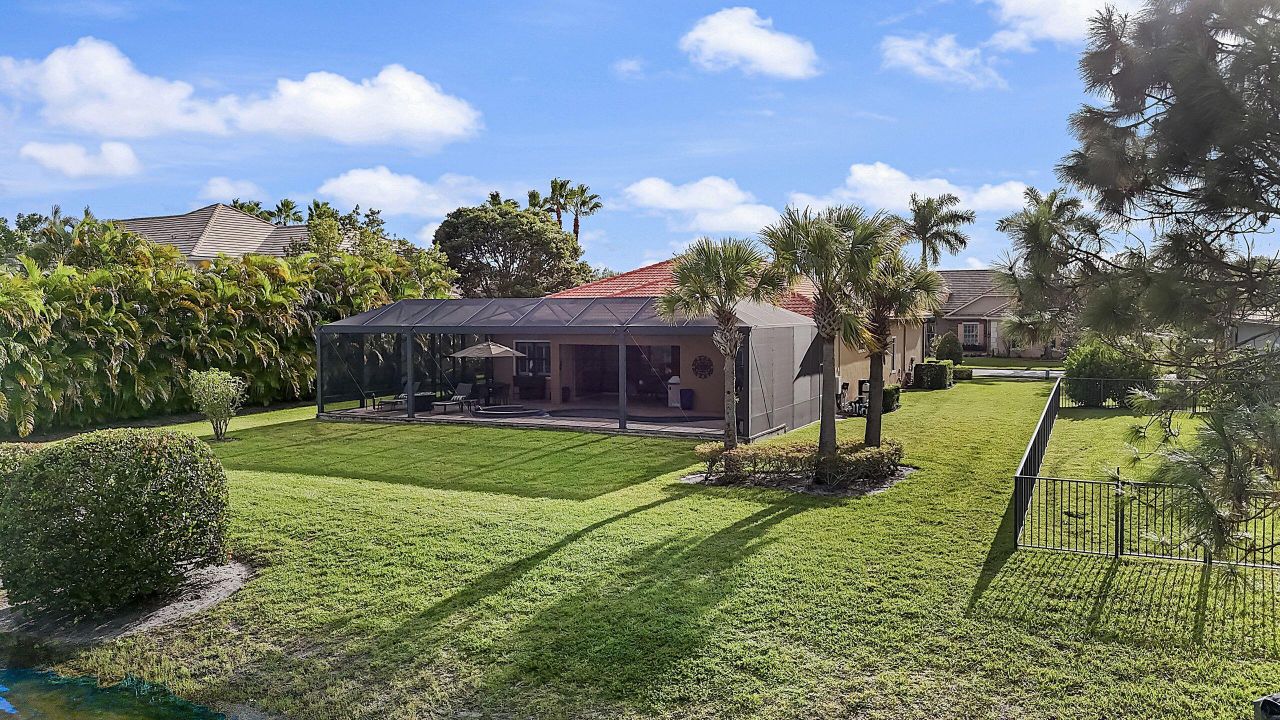 For Sale: $1,227,000 (3 beds, 3 baths, 2496 Square Feet)