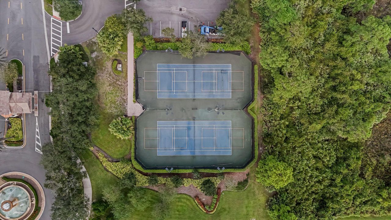 For Sale: $1,227,000 (3 beds, 3 baths, 2496 Square Feet)